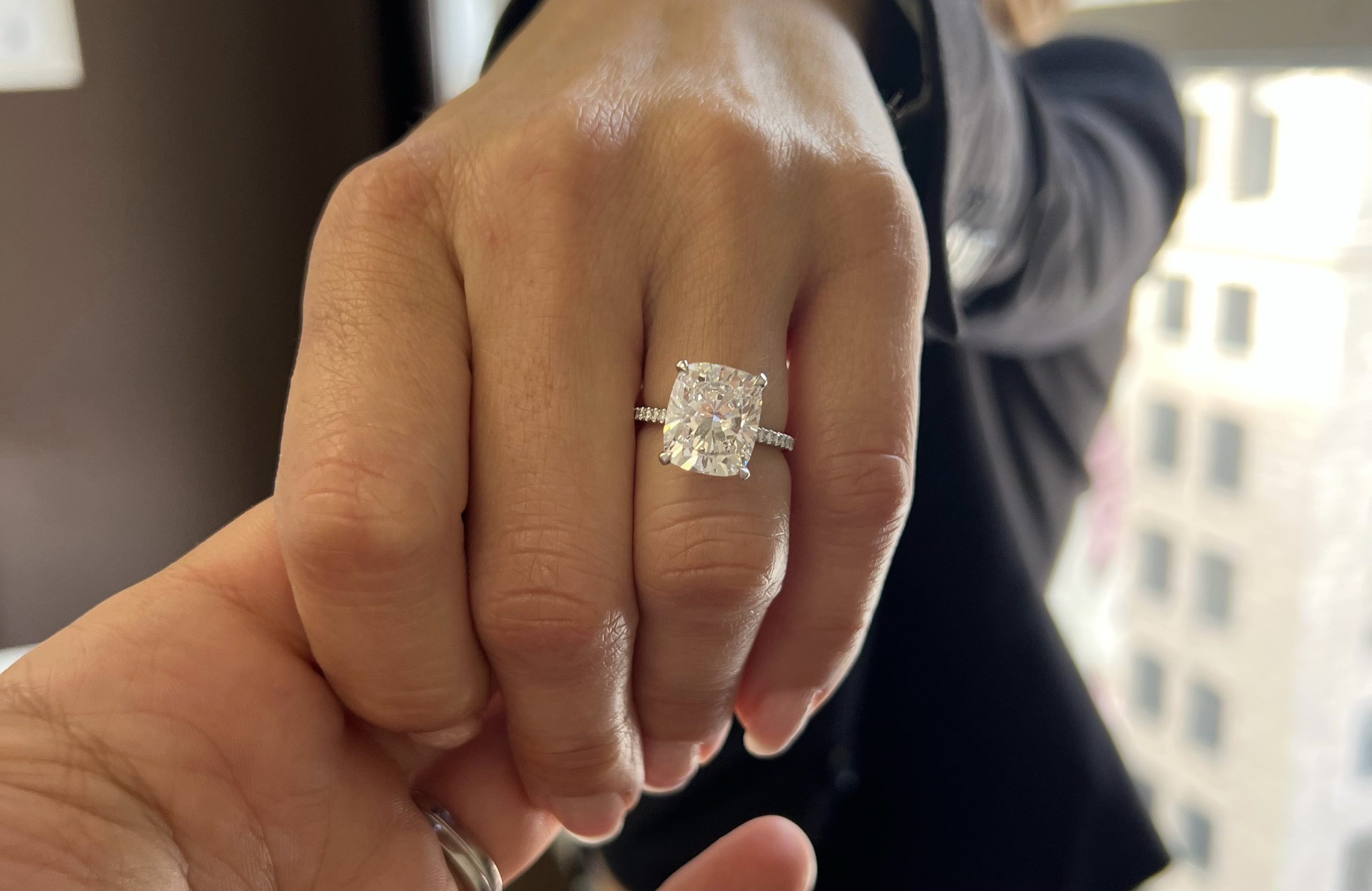 Supermarked Lignende give Top Ten Reasons To Buy Platinum Engagement Rings | Adiamor