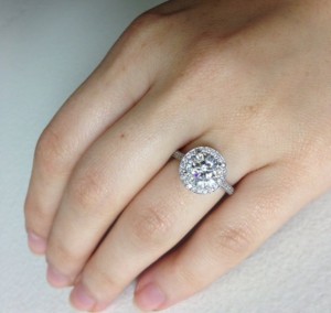 Halo engagement ring